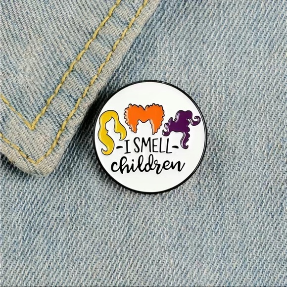 Hocus Pocus Pin - Picture 5 of 6